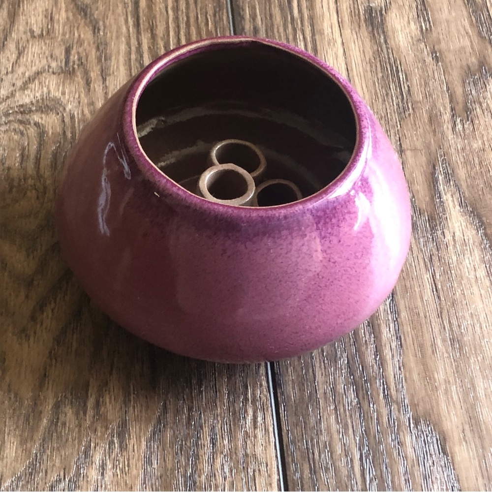 Style Purple Terracotta Ceramic Ikibana Flower Frog Vase